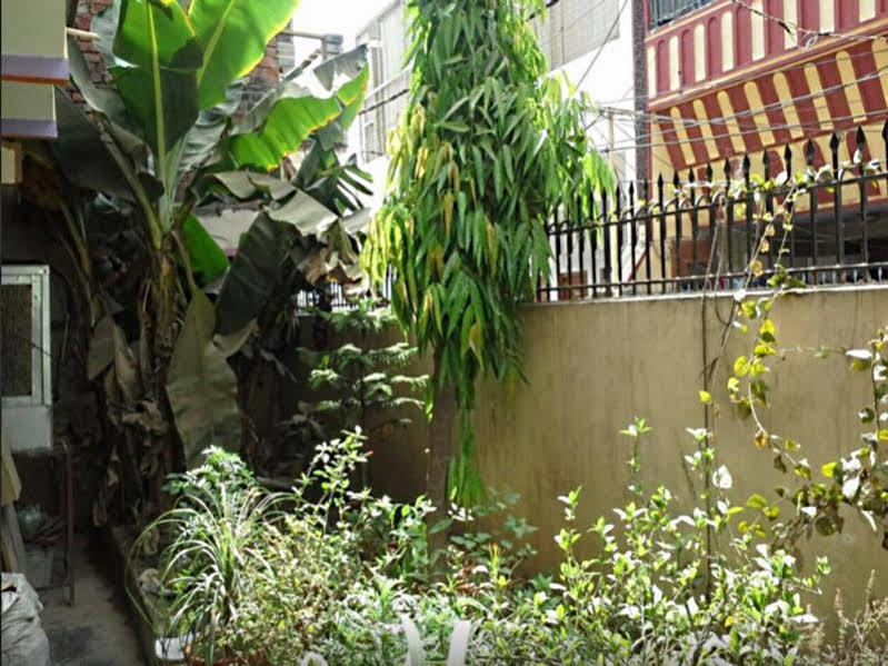 Ishan Paying Guest House Varanasi Bagian luar foto